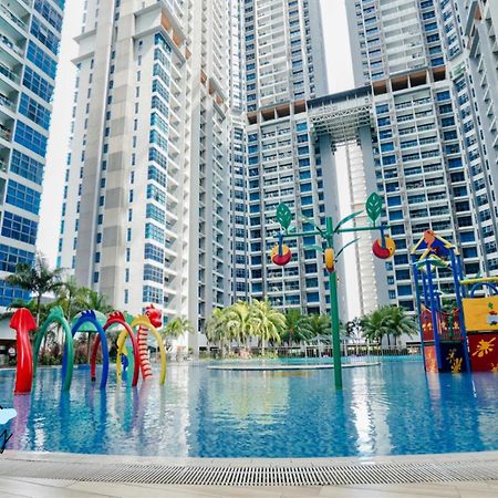 Ferienwohnung Atlantis 8-12Pax/Netflix/Video Game/5Min To Jonker Malacca Exterior foto